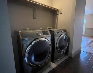 9602 Top Gallant Court - Photo Thumbnail 18