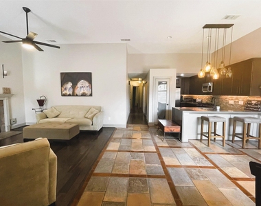 9602 Top Gallant Court - Photo Thumbnail 5