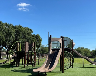 9602 Top Gallant Court - Photo Thumbnail 25