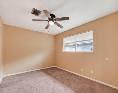 4826 Redfish Reef Drive - Photo Thumbnail 17