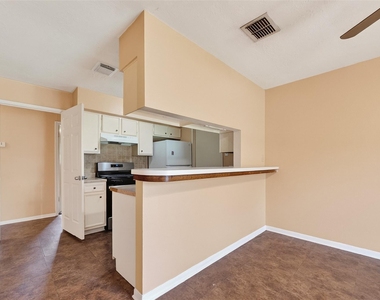 4826 Redfish Reef Drive - Photo Thumbnail 7