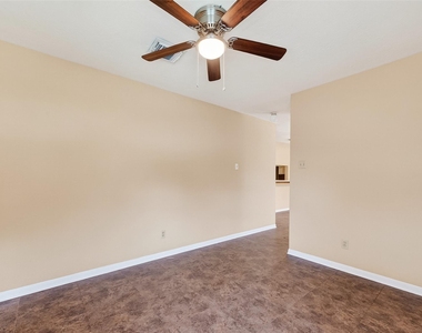 4826 Redfish Reef Drive - Photo Thumbnail 4