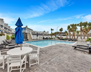 3506 Cove View Boulevard - Photo Thumbnail 16