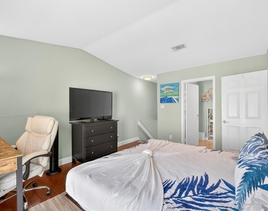 3506 Cove View Boulevard - Photo Thumbnail 8