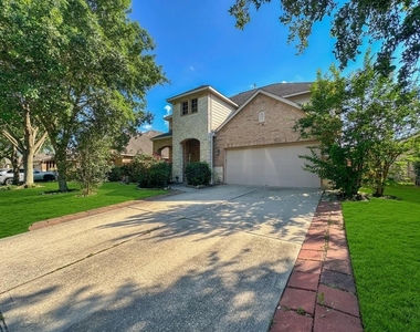 20319 Little Wing Drive - Photo Thumbnail 3