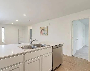 27014 Jasmine Breeze Drive - Photo Thumbnail 9