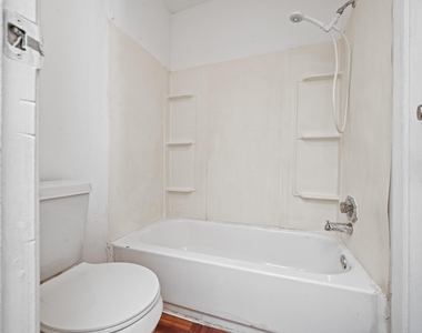 6463 Cambridge Glen Lane - Photo Thumbnail 18