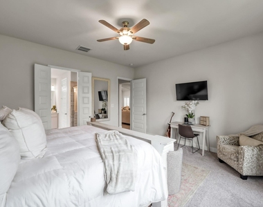 611 Lost Maples Bend Lane - Photo Thumbnail 15