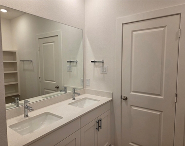 3314 Hopper Knoll Lane - Photo Thumbnail 10