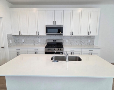 3314 Hopper Knoll Lane - Photo Thumbnail 4