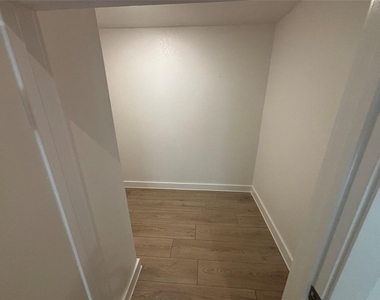 3314 Hopper Knoll Lane - Photo Thumbnail 14