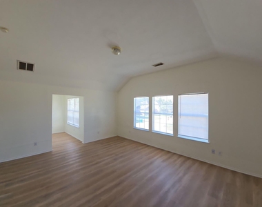 21802 Westfield Ridge Drive - Photo Thumbnail 10
