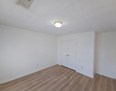 21802 Westfield Ridge Drive - Photo Thumbnail 17