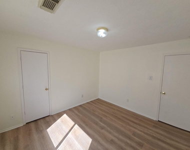 21802 Westfield Ridge Drive - Photo Thumbnail 20