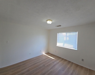 21802 Westfield Ridge Drive - Photo Thumbnail 18
