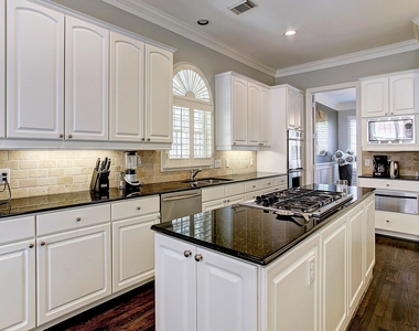 3803 Marlowe Street - Photo Thumbnail 12