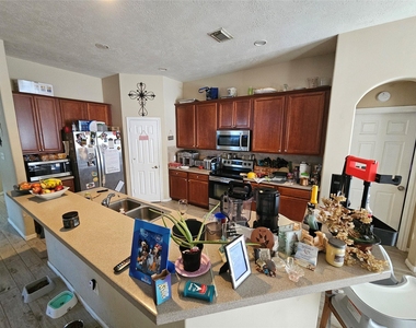 7107 Ballinger Ridge Lane - Photo Thumbnail 5
