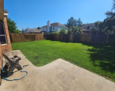 7107 Ballinger Ridge Lane - Photo Thumbnail 7