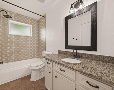 5347 Lincoln Green Drive - Photo Thumbnail 15