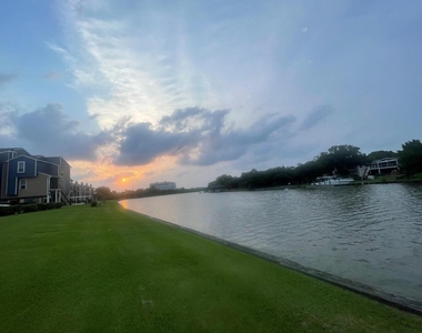 18519 Egret Bay Boulevard - Photo Thumbnail 15
