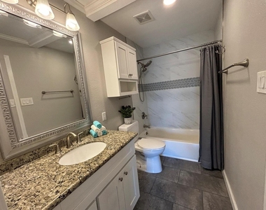 18519 Egret Bay Boulevard - Photo Thumbnail 8