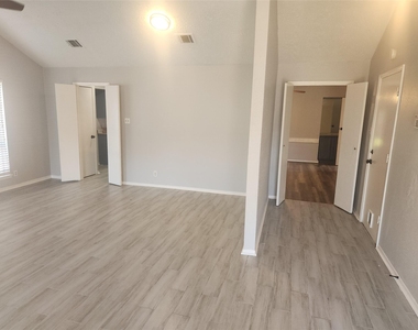 22127 Elsinore Drive - Photo Thumbnail 3