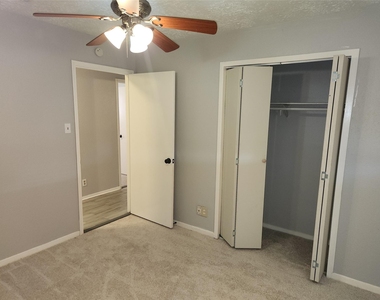 22127 Elsinore Drive - Photo Thumbnail 19