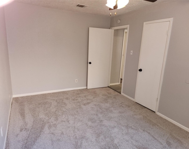 22127 Elsinore Drive - Photo Thumbnail 22
