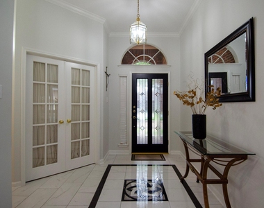 1211 Campton Court - Photo Thumbnail 3