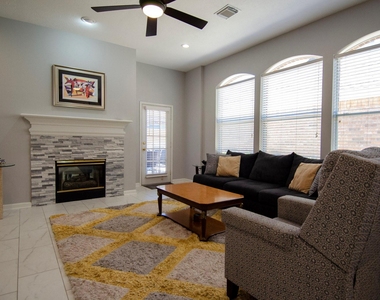 1211 Campton Court - Photo Thumbnail 10