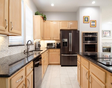 1211 Campton Court - Photo Thumbnail 15
