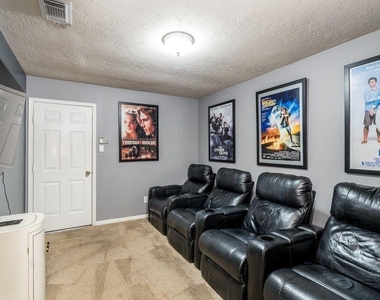 1211 Campton Court - Photo Thumbnail 29