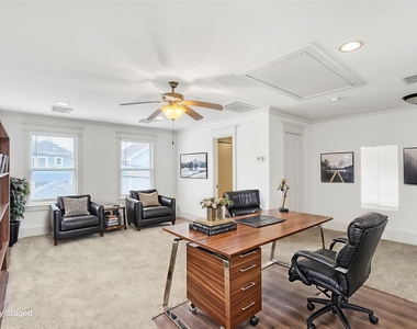 632 W 17th Street - Photo Thumbnail 10