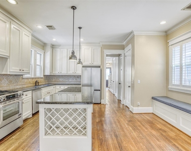 632 W 17th Street - Photo Thumbnail 4