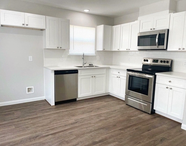 350 Road 5105 - Photo Thumbnail 5