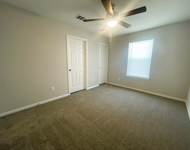 350 Road 5105 - Photo Thumbnail 6