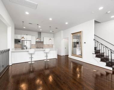 1808 Oakdale Street - Photo Thumbnail 14