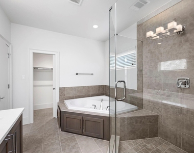 1808 Oakdale Street - Photo Thumbnail 25