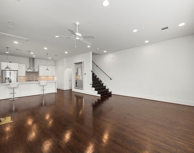 1808 Oakdale Street - Photo Thumbnail 8