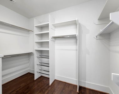 1808 Oakdale Street - Photo Thumbnail 26