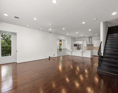 1808 Oakdale Street - Photo Thumbnail 10