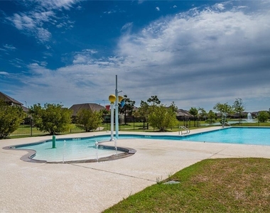 3115 Sachse Court - Photo Thumbnail 43