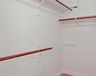 14926 Diamond Way - Photo Thumbnail 12