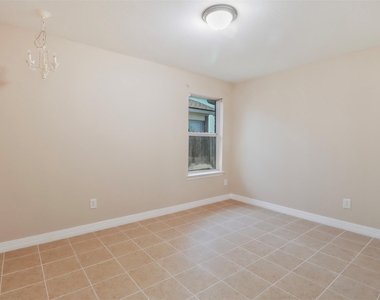 14926 Diamond Way - Photo Thumbnail 11