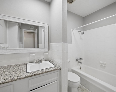 201 Emerson Street - Photo Thumbnail 10