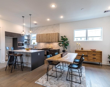 1236 W 25th Street - Photo Thumbnail 3