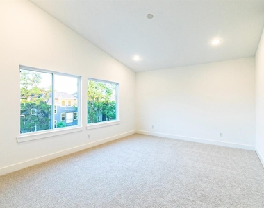 1236 W 25th Street - Photo Thumbnail 16