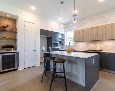 1236 W 25th Street - Photo Thumbnail 2