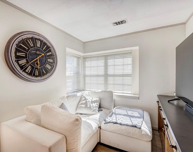 12511 Boheme Drive - Photo Thumbnail 6