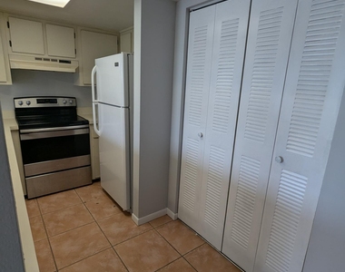 1051 Clearmont Street Ne - Photo Thumbnail 15